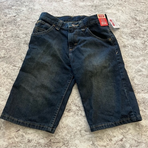 Wrangler shorts boys size 10 regular new with tags Jean dark wash - Picture 1 of 6